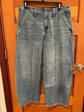 Future Collective Blue Denim Barrel Jeans - Women’s 8 - NWT